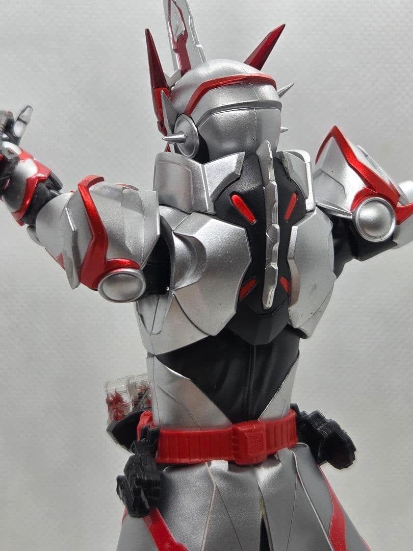 フィギュアーツ ドラゴニックナイト