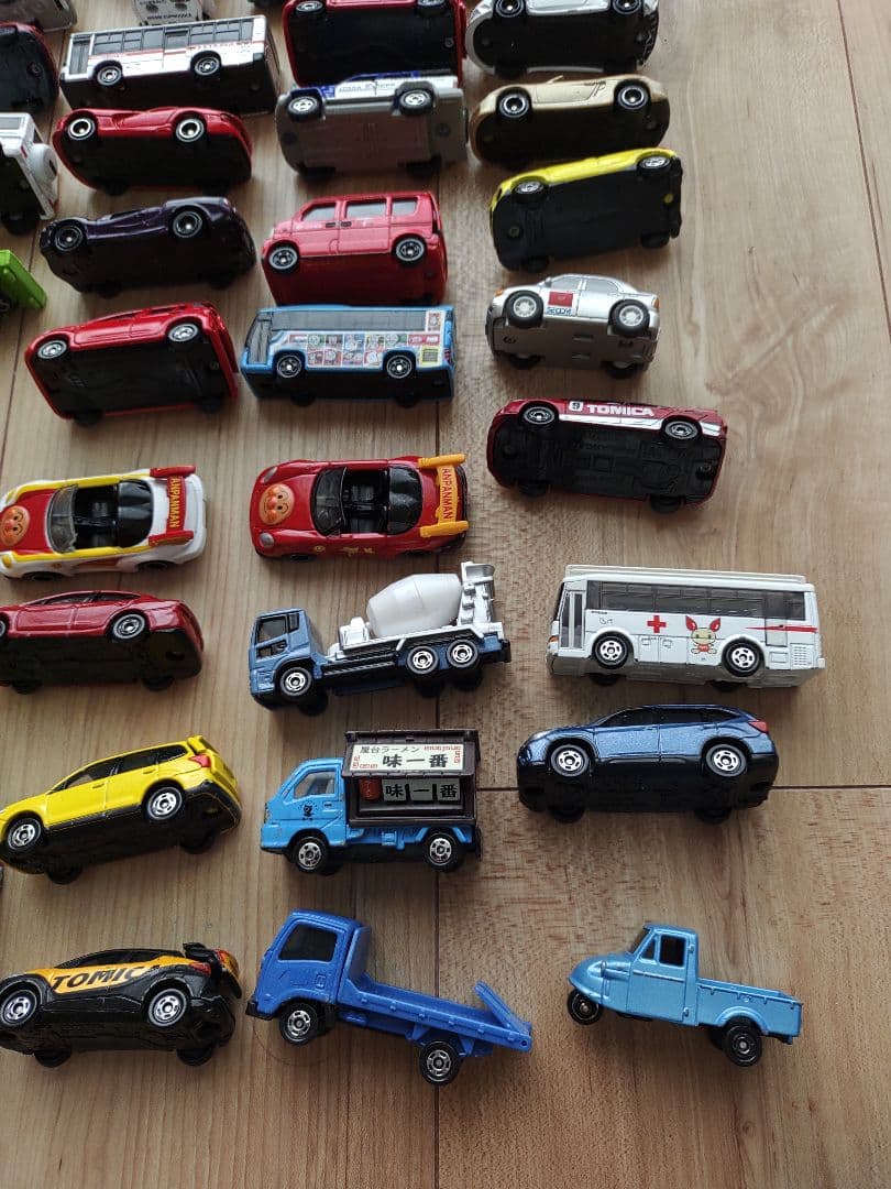 トミカ　まとめ売り　105台　ジャンク品　希少　レア