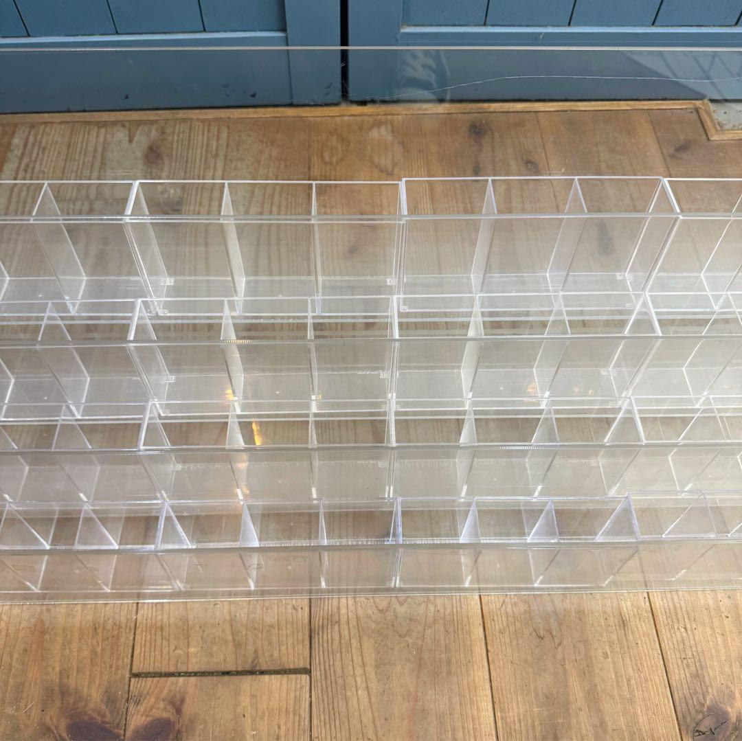 店舗用什器2点セット アクリル製ペンスタンド　鉄製ノートスタンド　本、雑誌なども