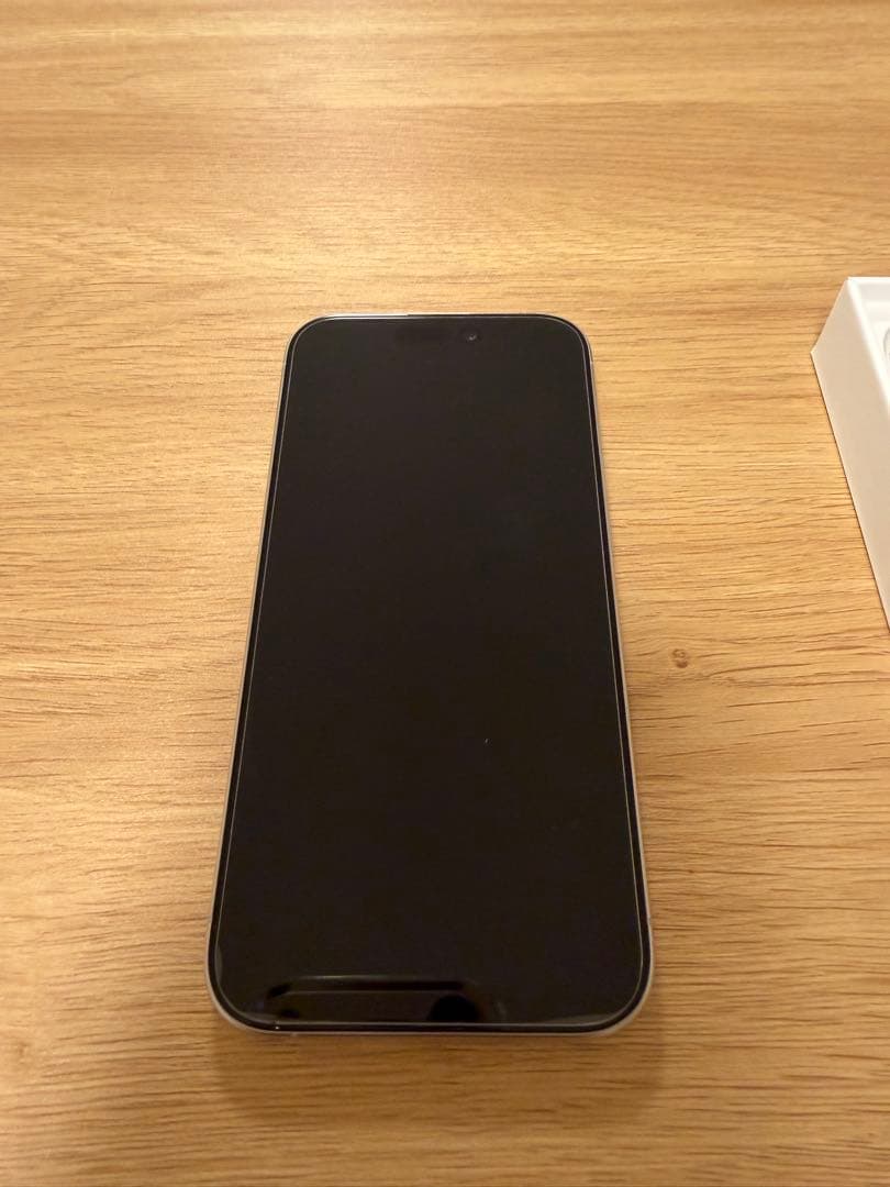 iPhone 15 Proホワイトチタニウム 256GB