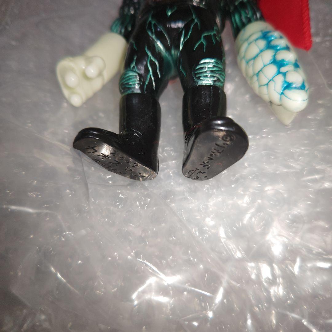 リアルヘッド　モンキーカオスマン　ソフビ