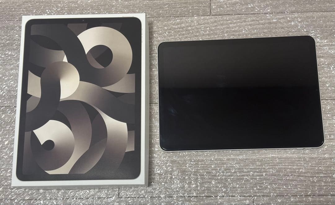 【美品】iPad Air 第5世代 M1チップ 256GB Wi-Fiモデル