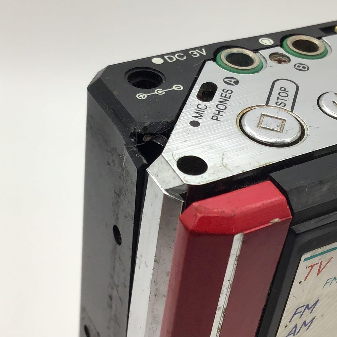 AIWA HS-J8 レッド アイワ カセットプレーヤー ジャンク