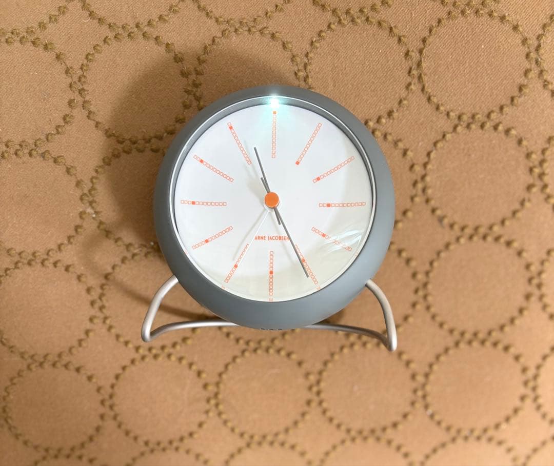 アルネ ヤコブセン テーブルクロックBANKERS バンカーズ グレーデンマーク