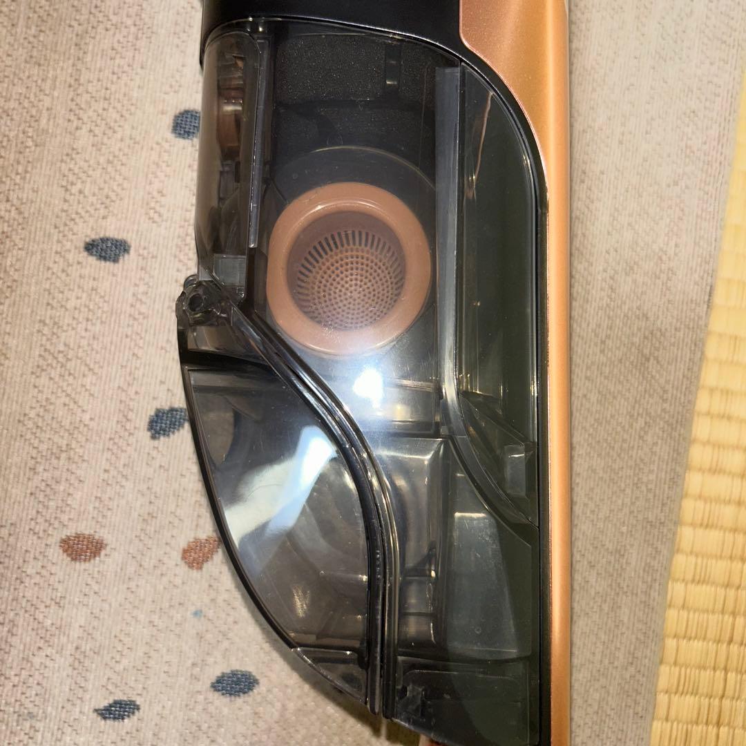 【美品｜通電確認済み】shark シャーク 充電式サイクロンスティッククリーナー