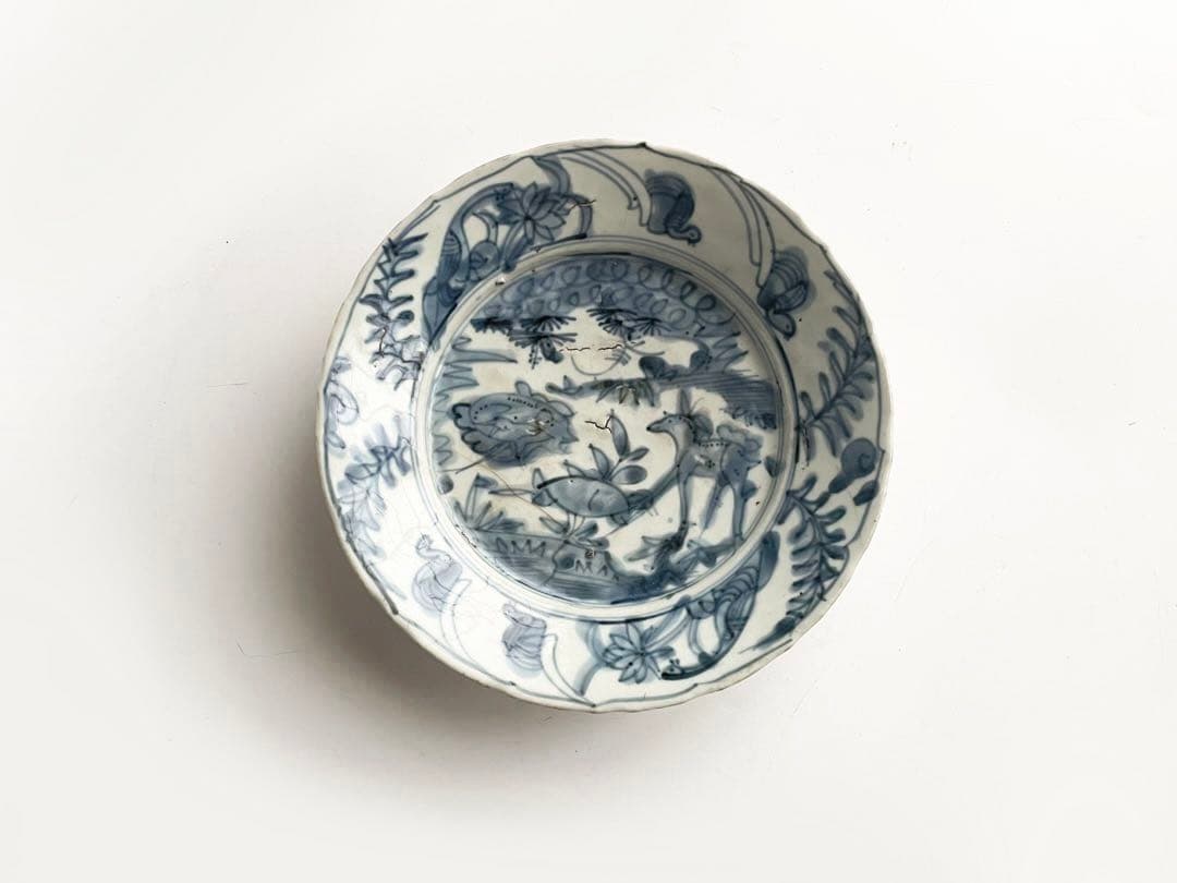 骨董　アンティーク　呉須　染付　鹿花文様　七寸皿　漳州窯　明　呉須手