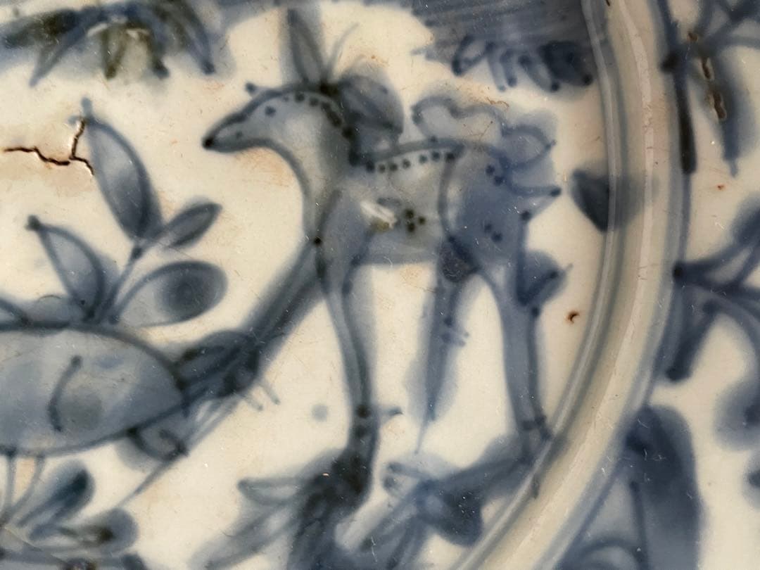 骨董　アンティーク　呉須　染付　鹿花文様　七寸皿　漳州窯　明　呉須手