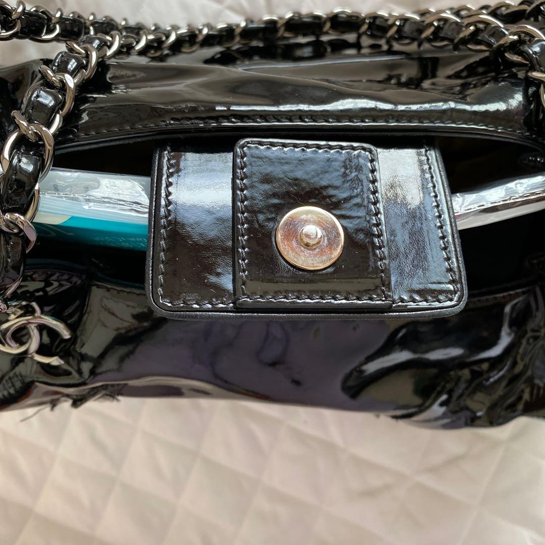 Y*A様 CHANEL 廃盤シャネルフラワーエナメルブラック ハンドバッグ