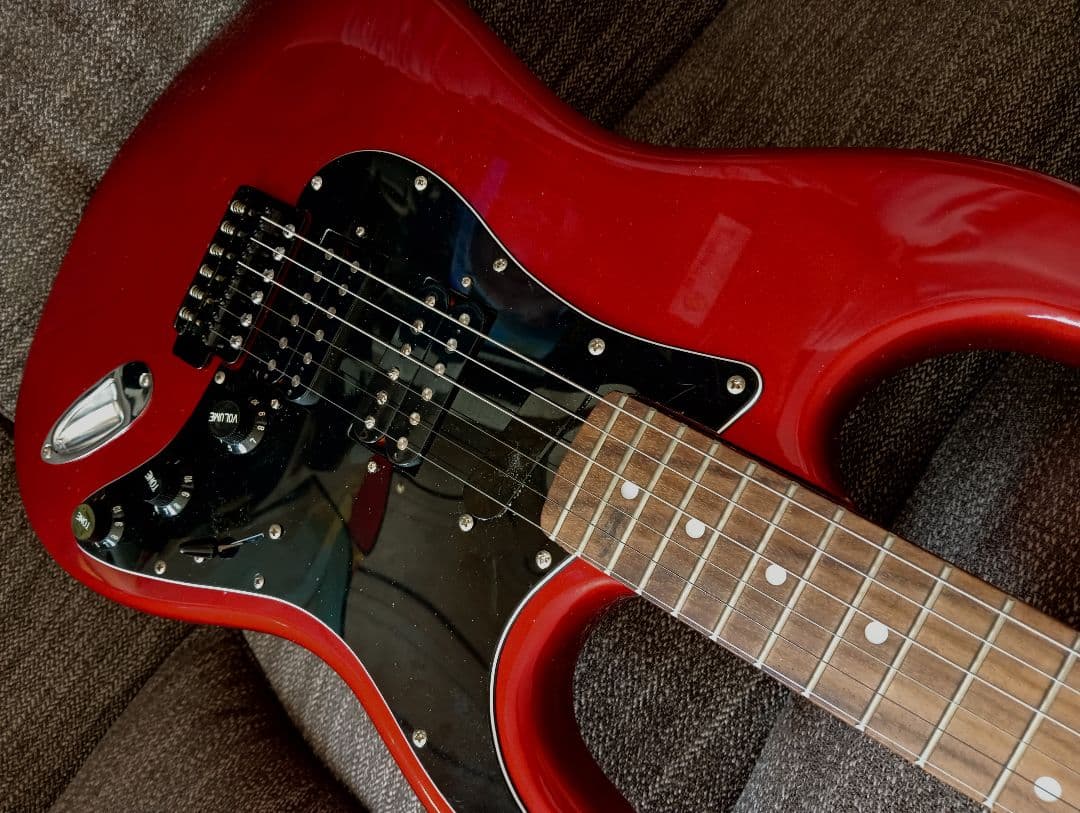 ストラト メタリックレッド レッドパール SHH