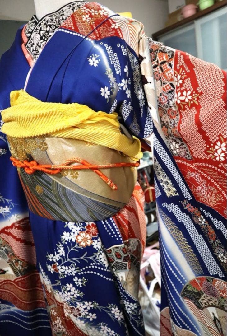 振袖フルセット✨振袖、帯、帯揚げ、帯締め、半衿用リボン、重ね襟の６点セット✨