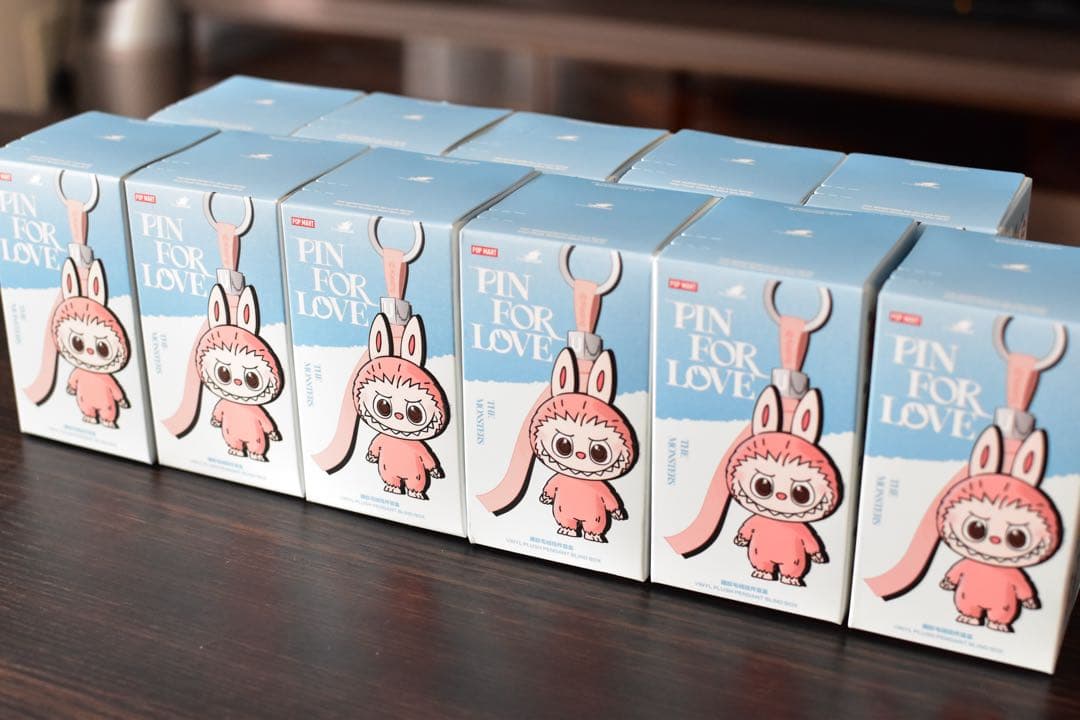 【新品】THE MONSTERS PINFOR LOVE（ラブブ） 11個セット