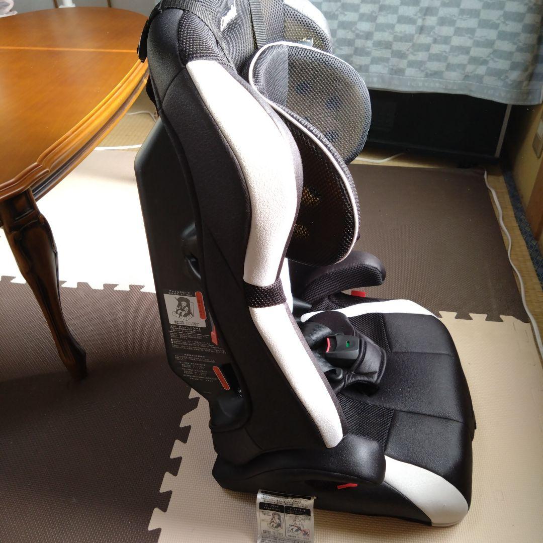 Combi ジュニアシート ジョイトリップ、エッグショック、ブラック/グレー