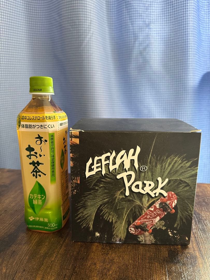 LEFLAH　指スケ　スケボー　キーホルダー　スケートボード　アクセサリー