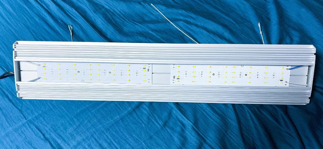 アクロ TRIANGLE LED GROW Pro 600 8900lm