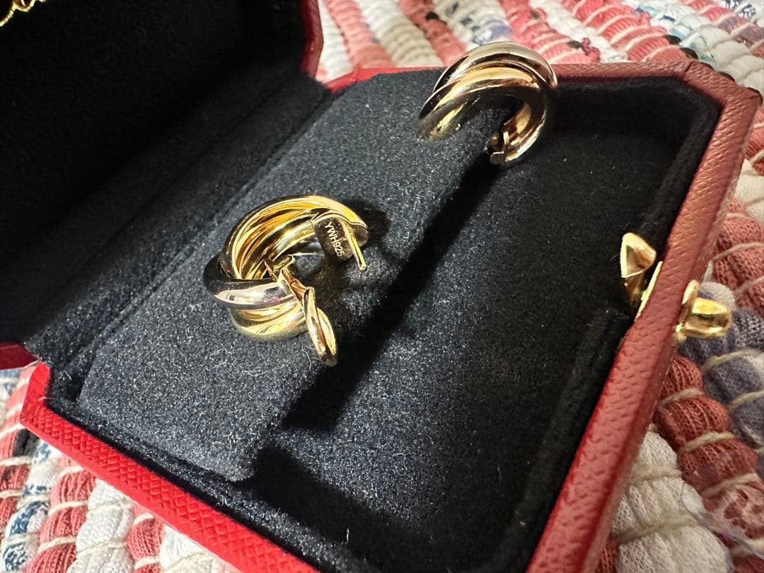 カルティエ　トリニティ　ピアス