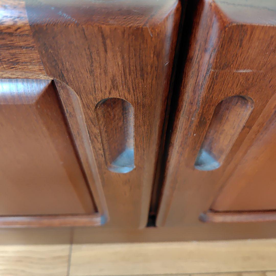 本箱　木製品　引出し　扉　収納量大　棚移動