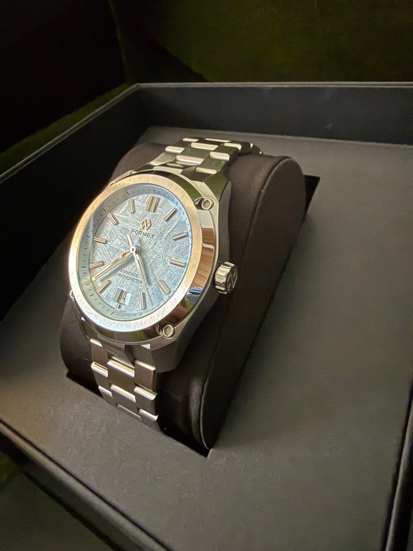 FORMEX アイスブルーメテオライト文字盤