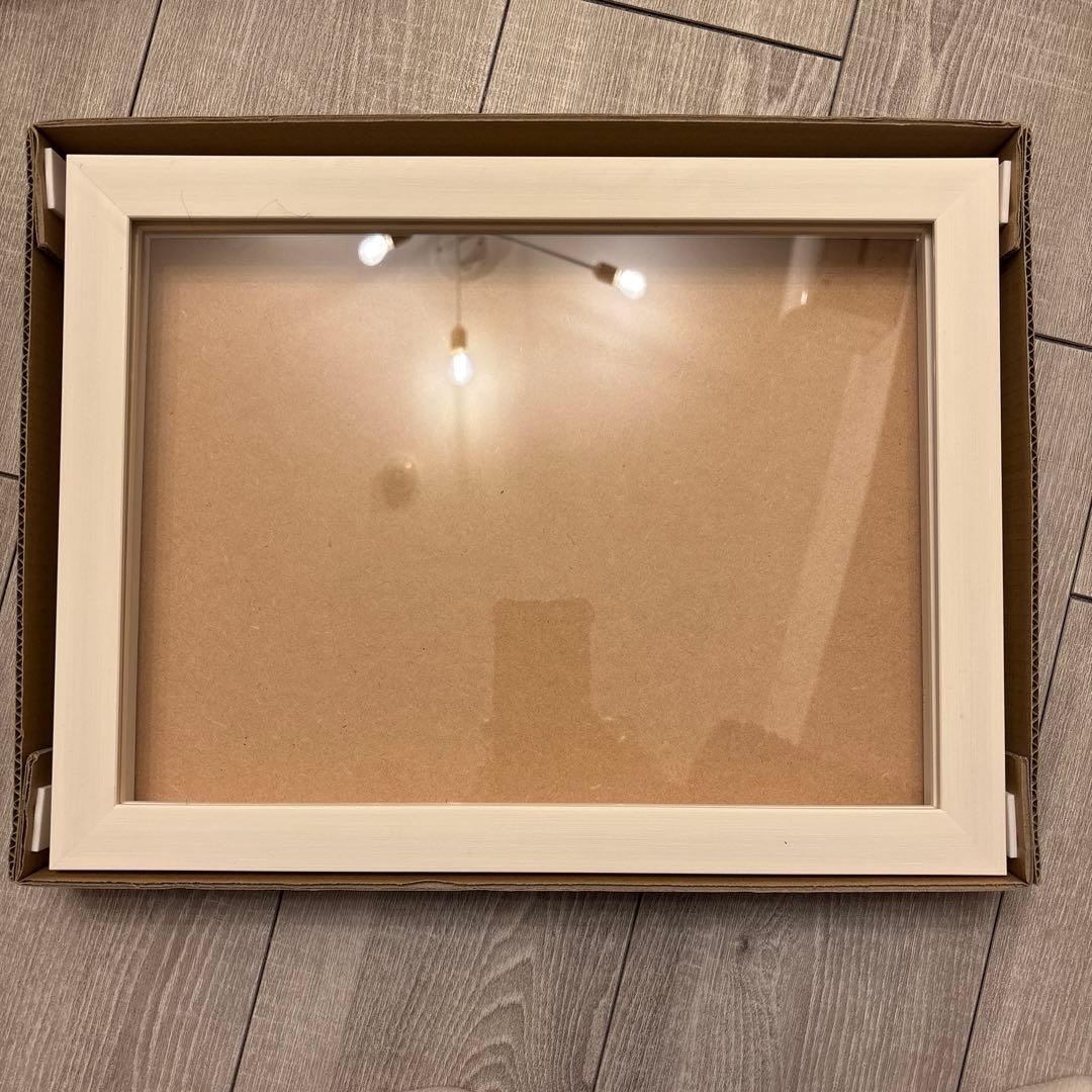 ゴールド装飾木製額縁2つセット