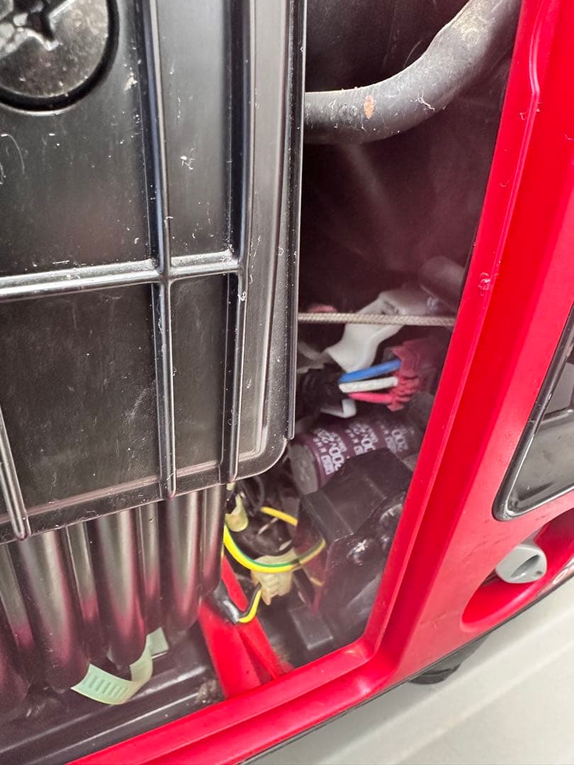 HONDA インバーター発電機 EU18i 発電機　キャンプ　現場　屋台　地震