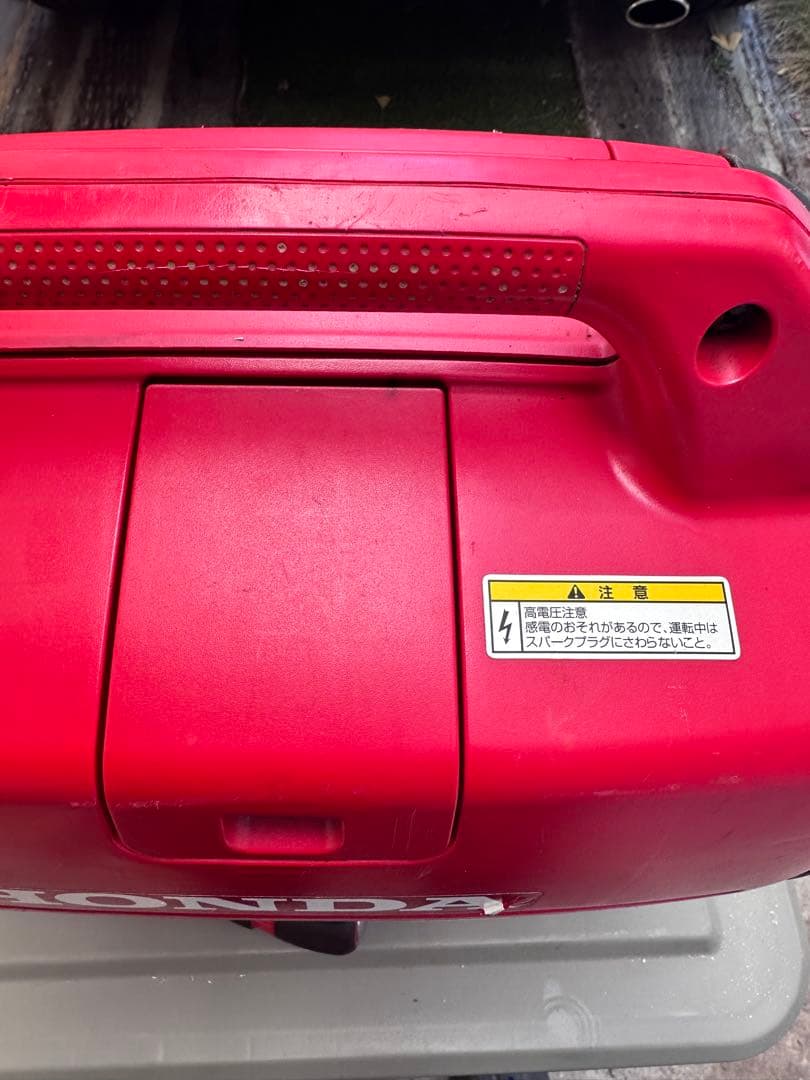 HONDA インバーター発電機 EU18i 発電機　キャンプ　現場　屋台　地震