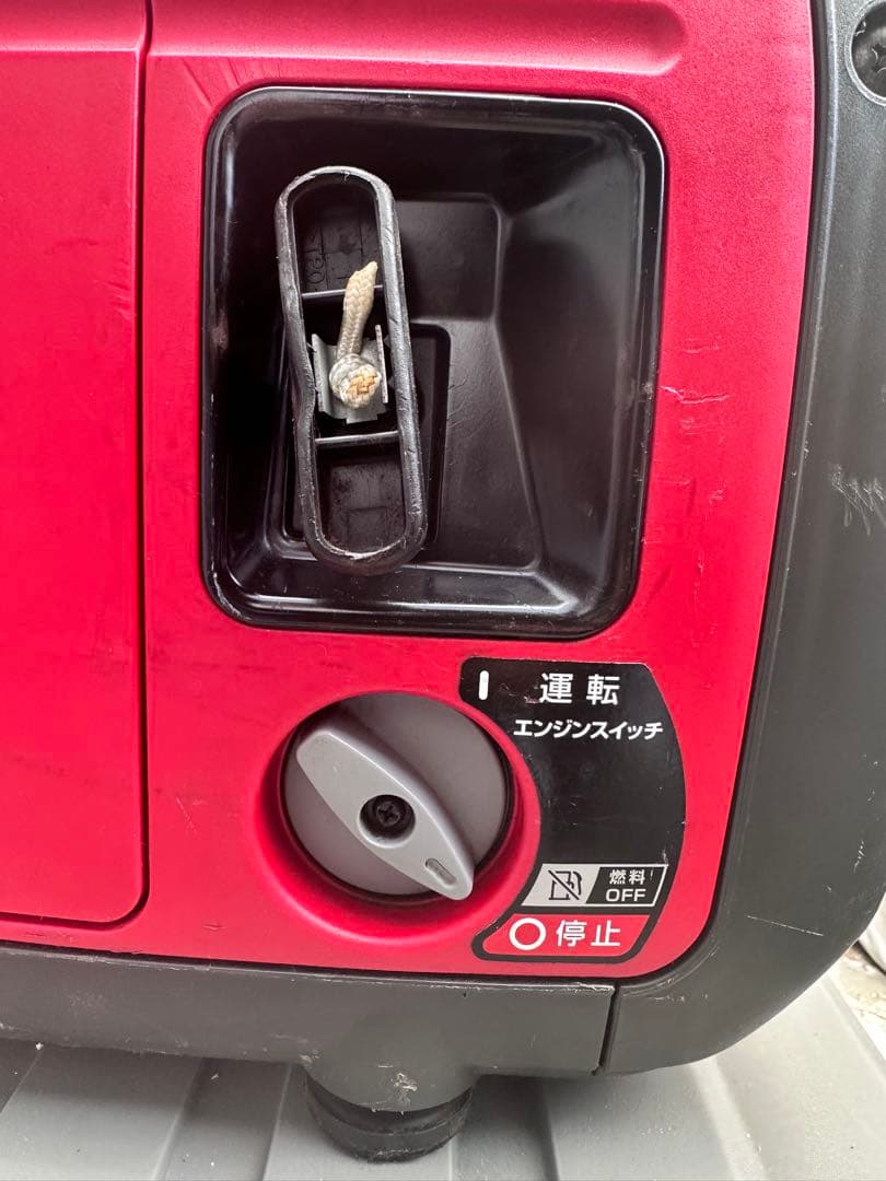 HONDA インバーター発電機 EU18i 発電機　キャンプ　現場　屋台　地震