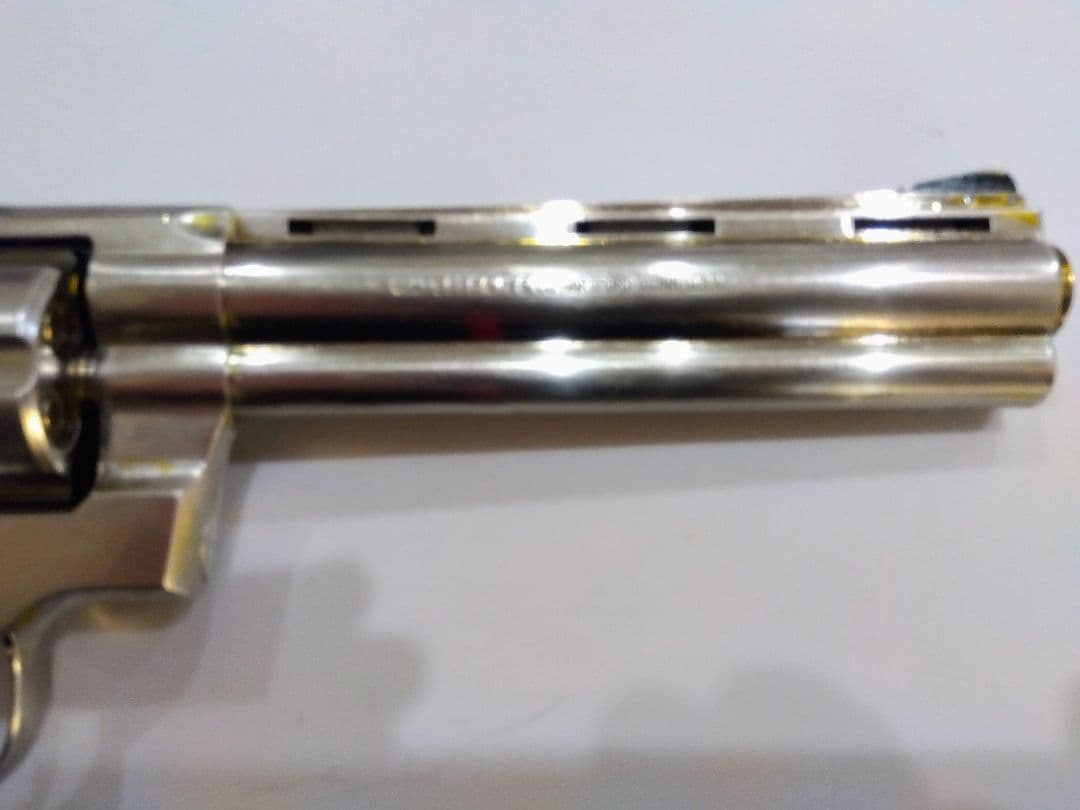 コクサイ NEW COLT PYTHON 357MAGNUM 金属製モデルガン