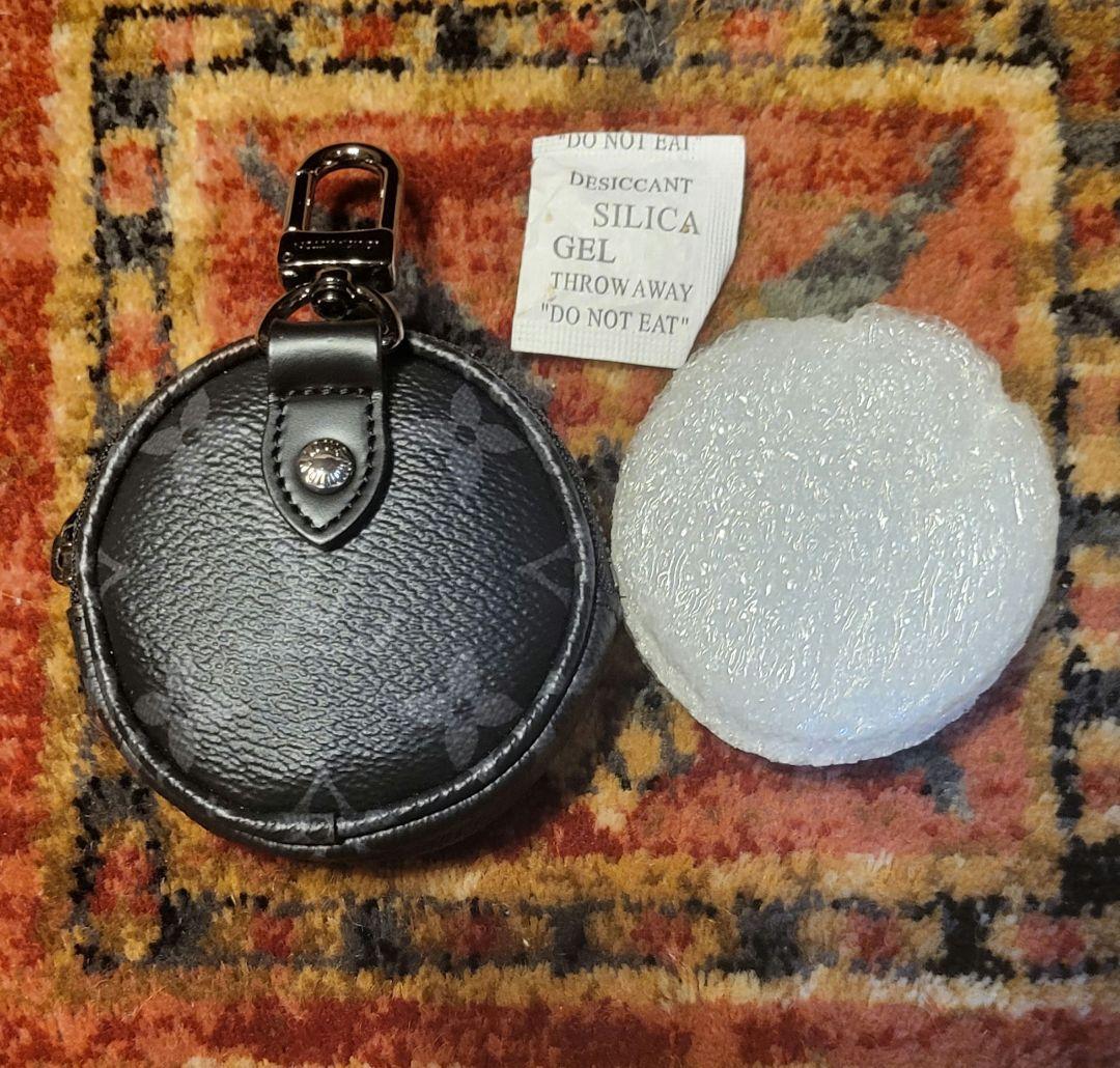 LOUIS VUITTON ポルト クレ ラウンド モノグラム エクリプス