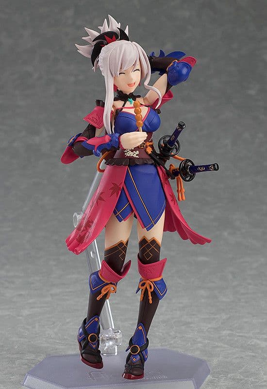 figma セイバー / 宮本武蔵【未開封】