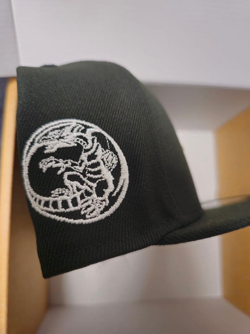 遊戯王　NEW ERA コラボ　ブルーアイズ　キャップ