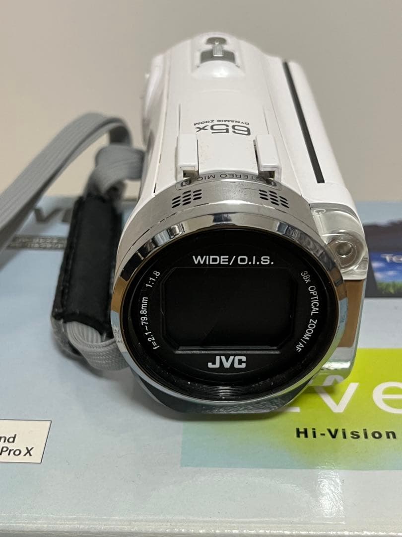 美品 JVCビデオカメラ Everio GZ-E765 バッテリー2個付き