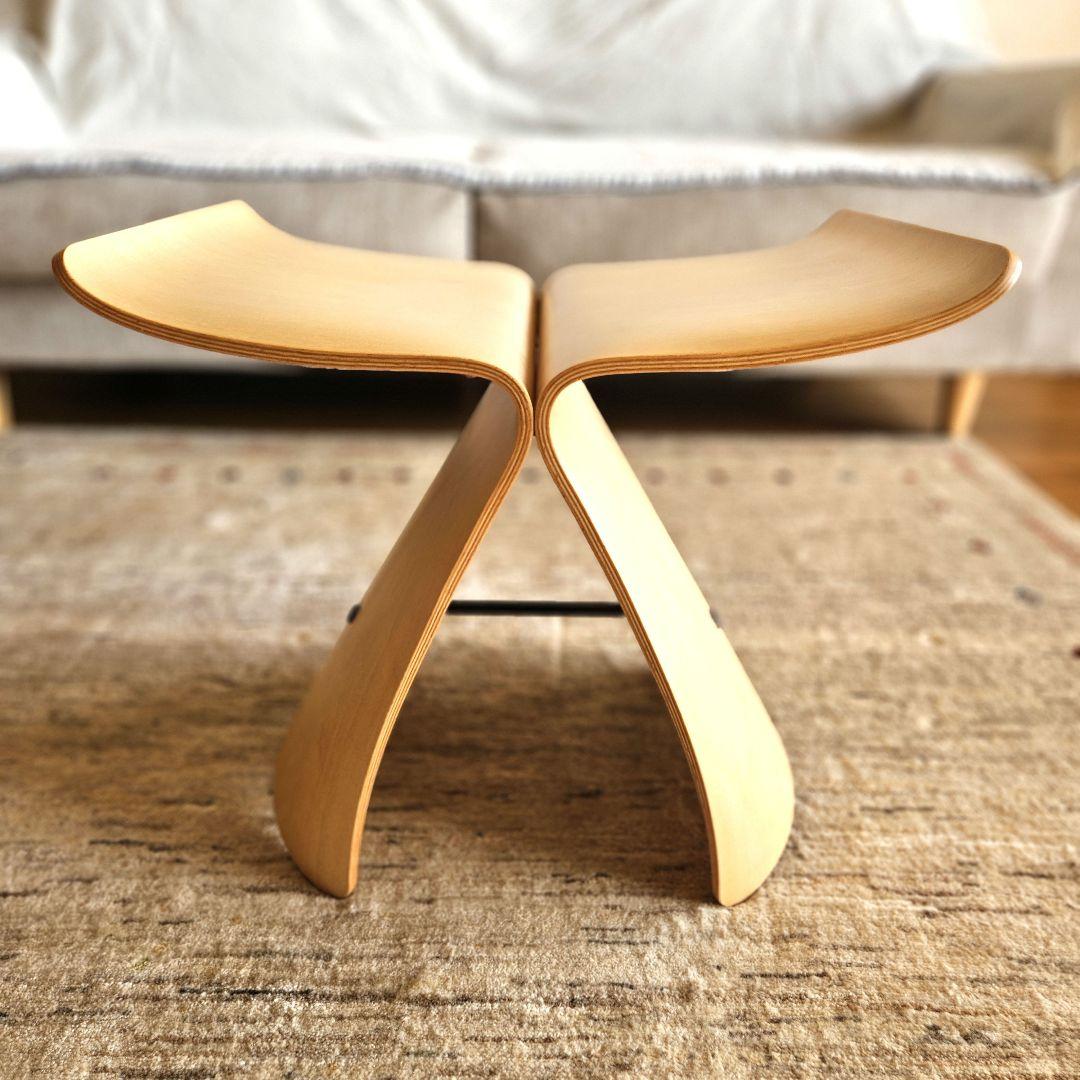 柳宗理デザイン　バタフライスツール 　メープル材