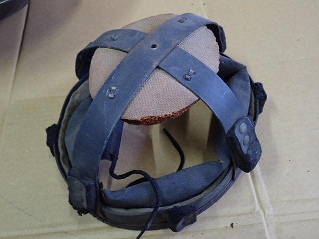 ミリタリー　アーミー　イギリス軍ヘルメット実物