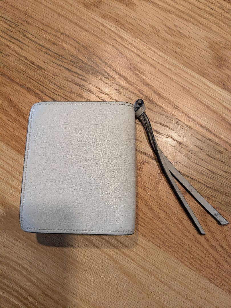 LOEWE 二つ折り財布 ライトグレー