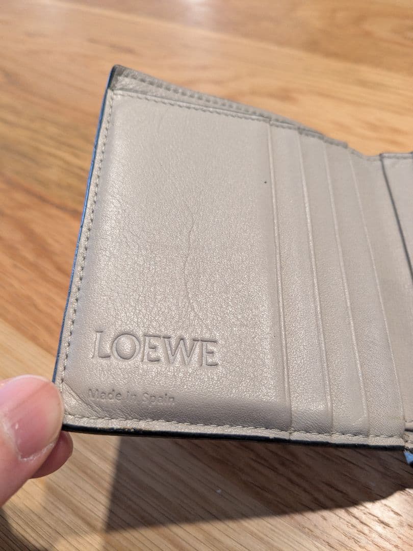 LOEWE 二つ折り財布 ライトグレー