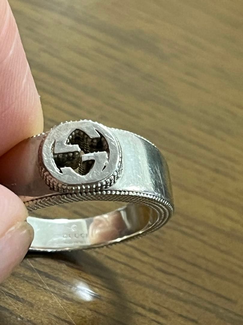 GUCCI インターロッキングリング 17号