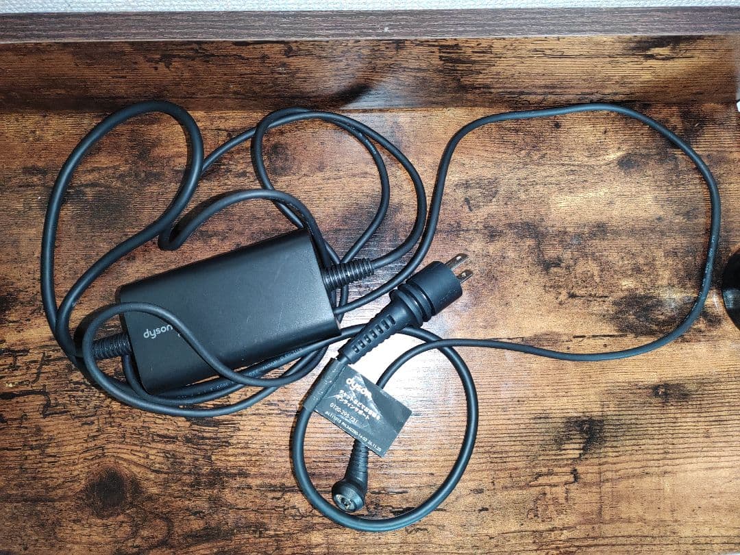 スリムデザイン ストレートヘアアイロン 210℃