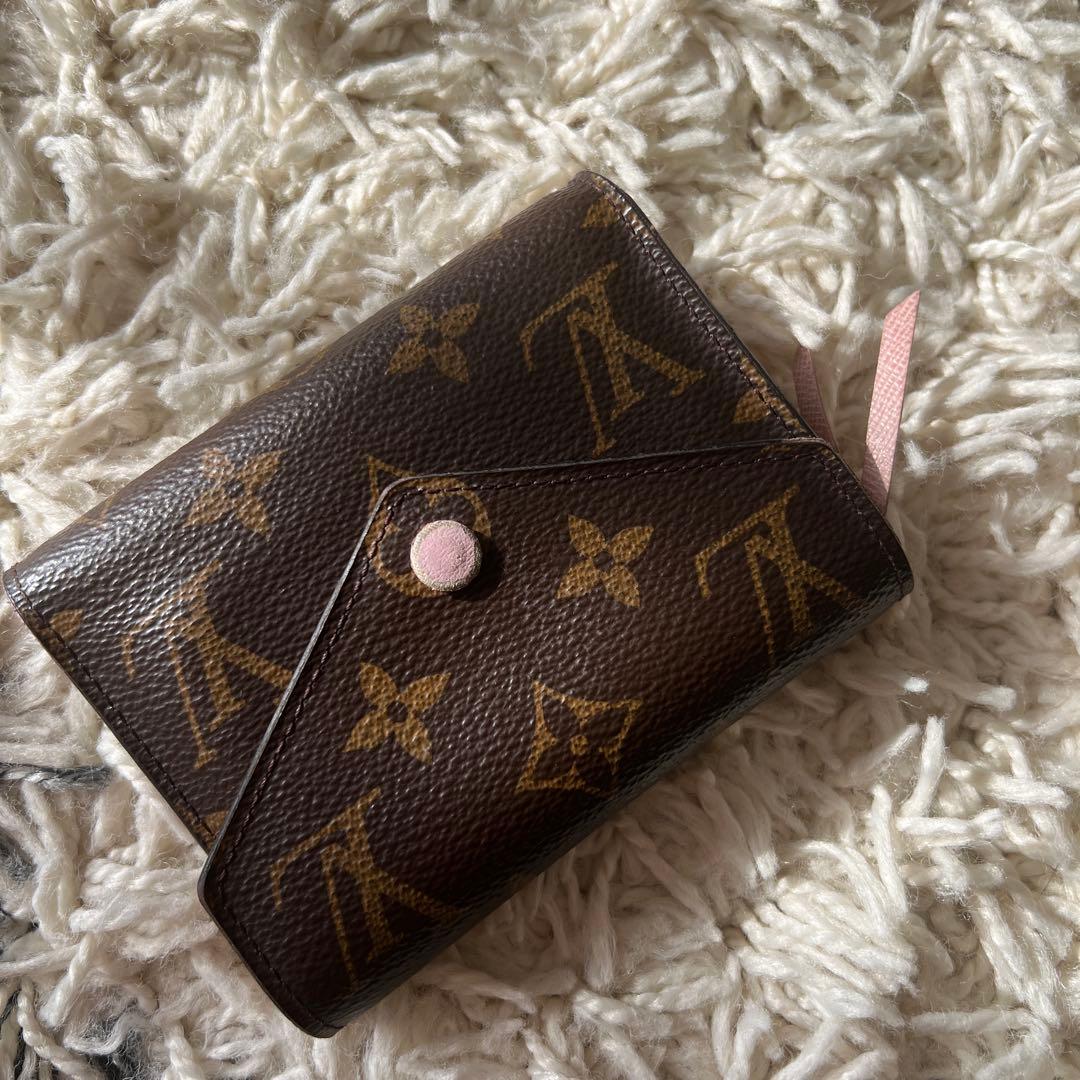 LV女子用の小さな財布