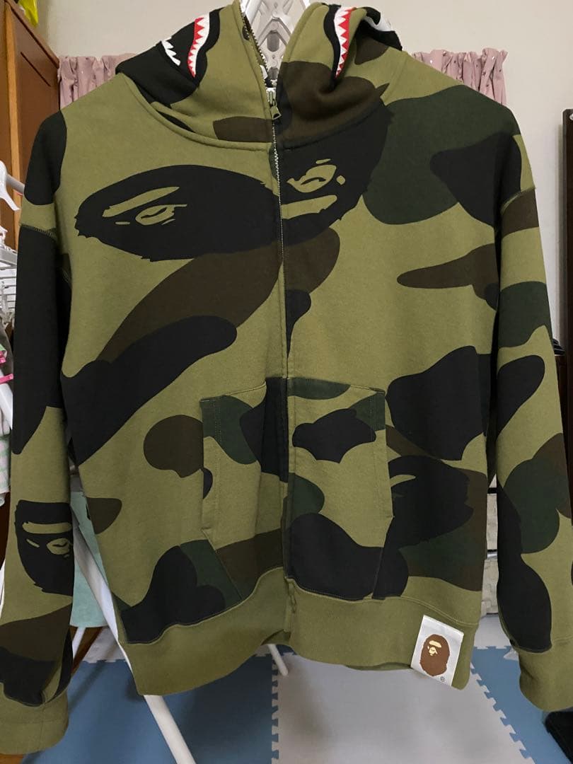 A Bathing ape 迷彩 シャークパーカー Big foodie