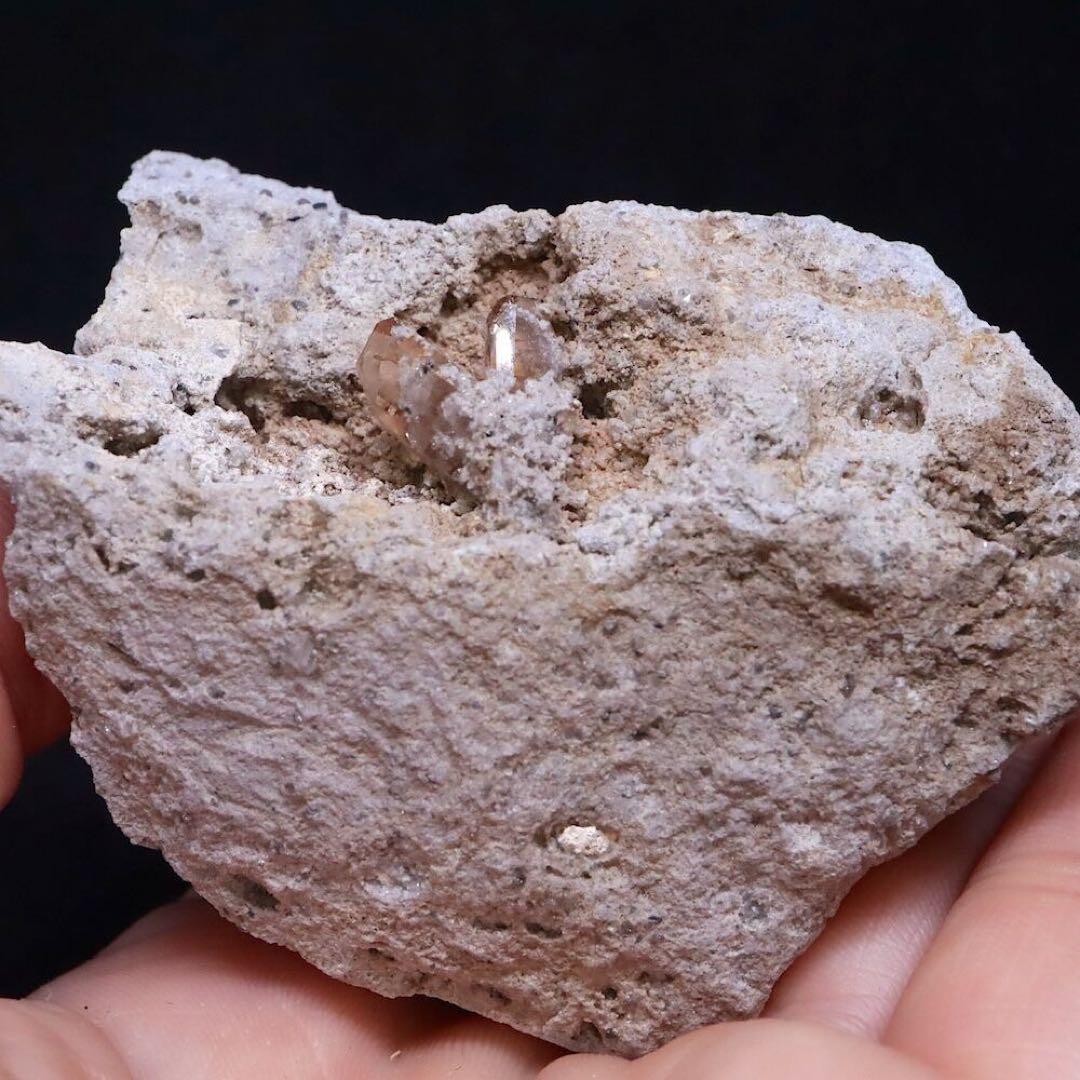 自主採掘！トパーズ 母岩付き 115.2g 原石 TZ411 鉱物 天然石