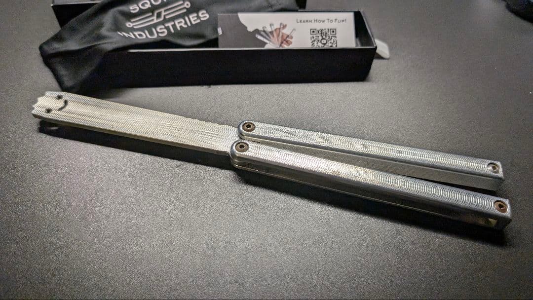 バタフライトレーナー　マットスクイディ-AL　squid industries