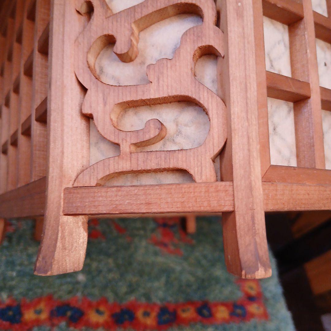 木製の電気の傘