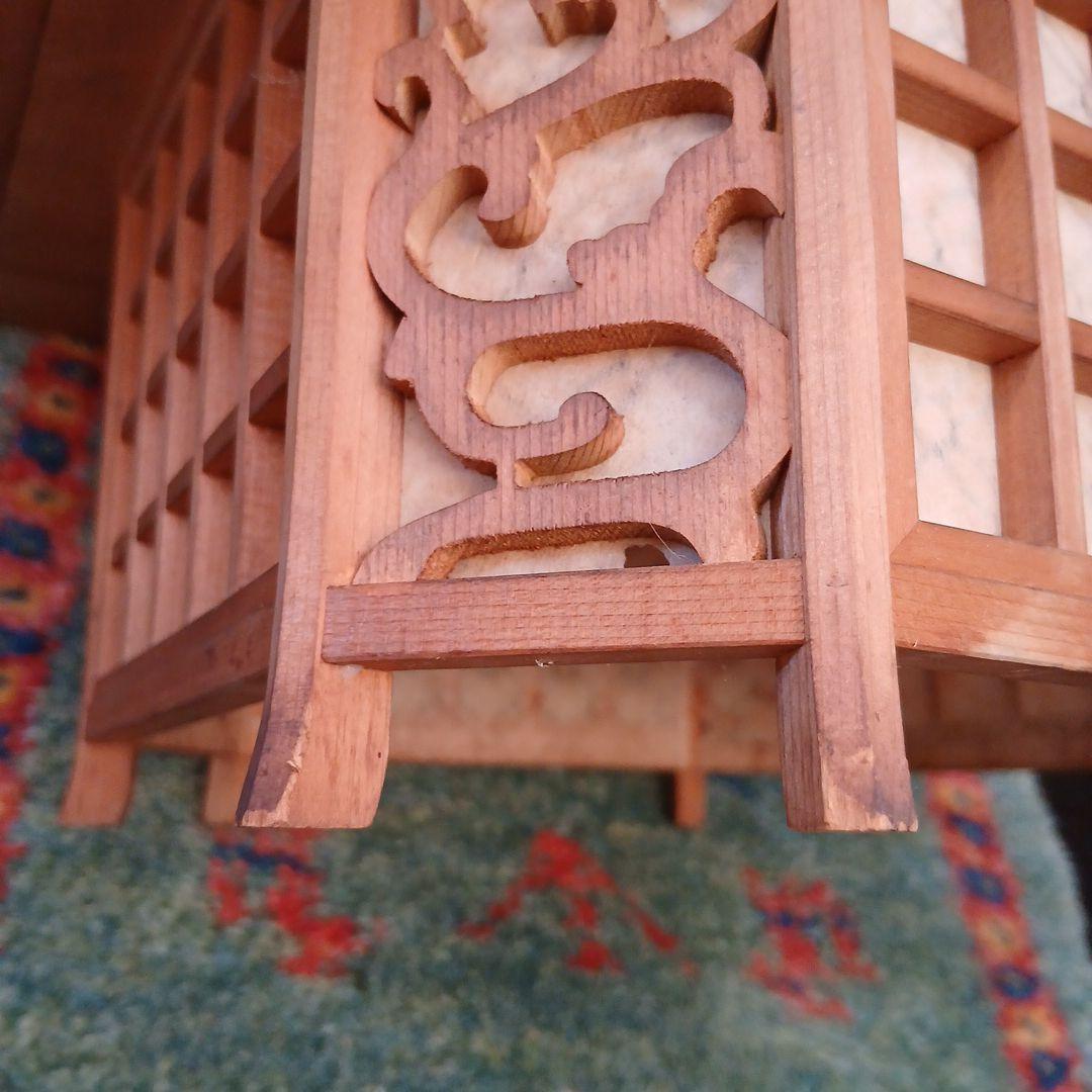 木製の電気の傘