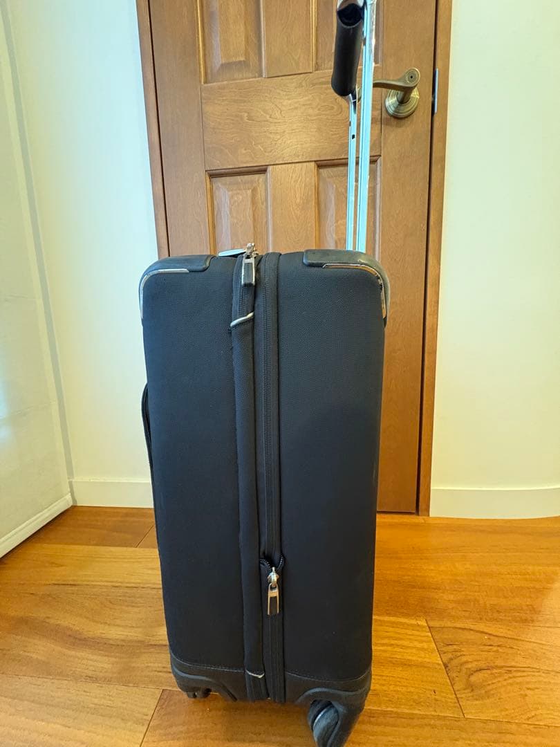 TUMI トゥミ　機内持ち込み可　エグゼクティブ　スーツケース　255060D2
