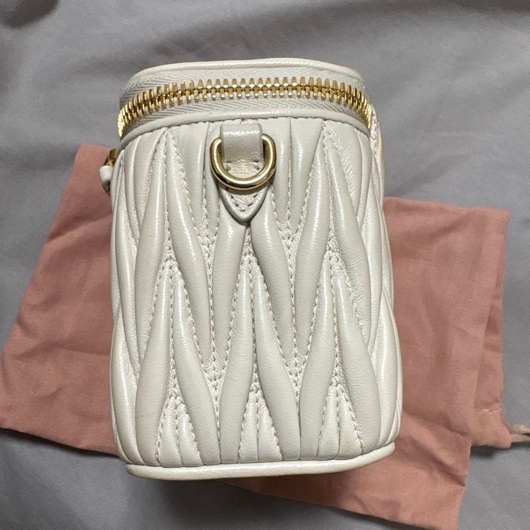 miumiu マテラッセ マイクロバッグ ショルダー 正規品