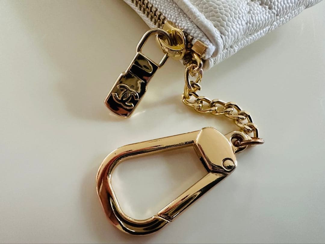 【新品・未使用】CHANEL ノベルティ キルティング ケース ホワイト