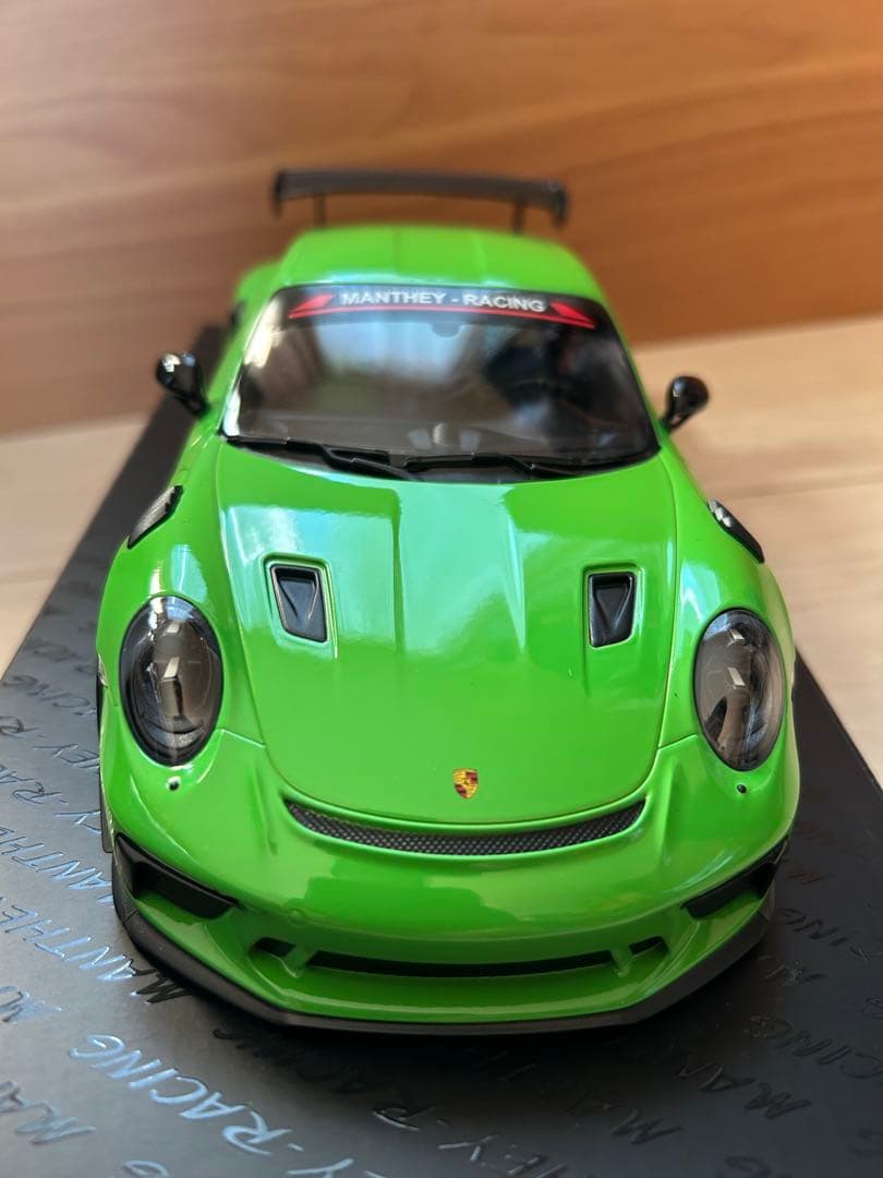 1/18 ポルシェ911GT3 RS MR
