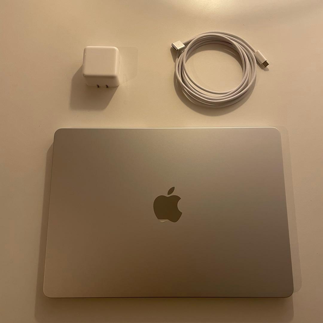 Apple 2025 MacBook Air M4チップ 16GB 512GB