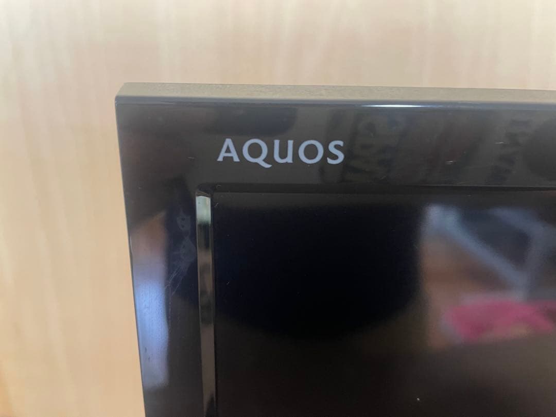 SHARP LC-19K40 19インチ液晶テレビ　美品・リモコン付きです