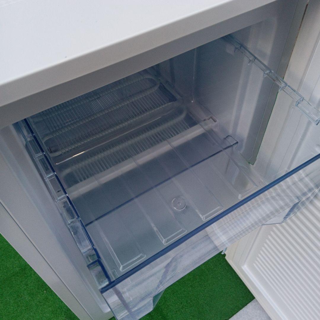 アイリスオーヤマ 冷凍庫 60L IUSD-6B-W ※トレーに傷あります