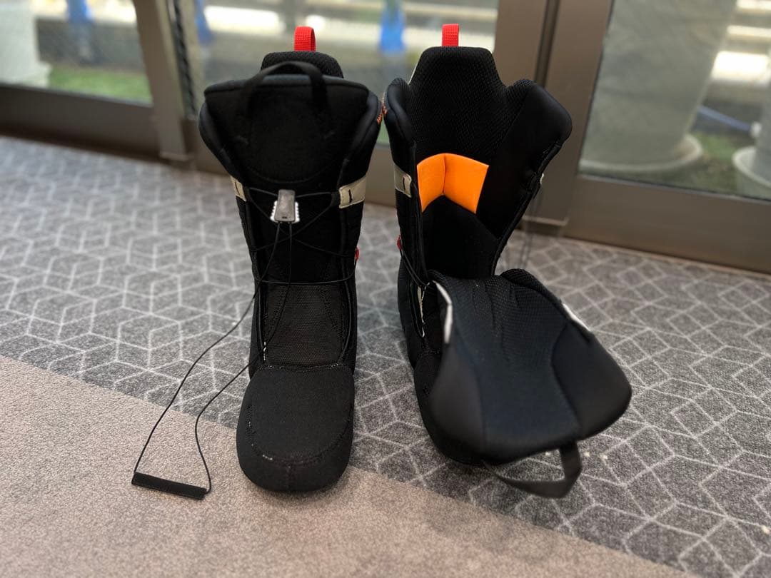 【サイズ28.5cm】SALOMONのスノボブーツ 今季最新2023－24モデル